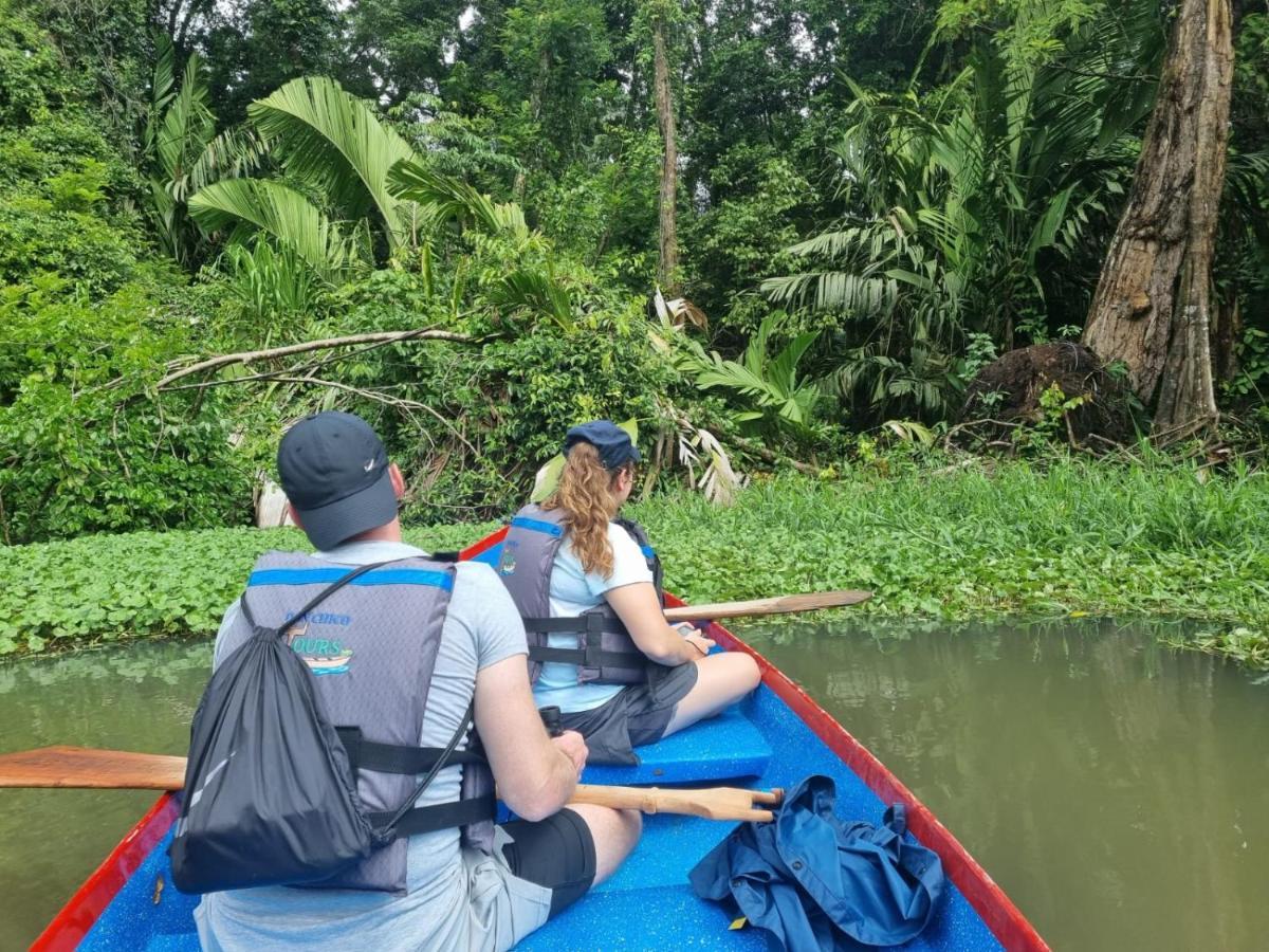 Micheck Beach House Appartement Tortuguero Buitenkant foto