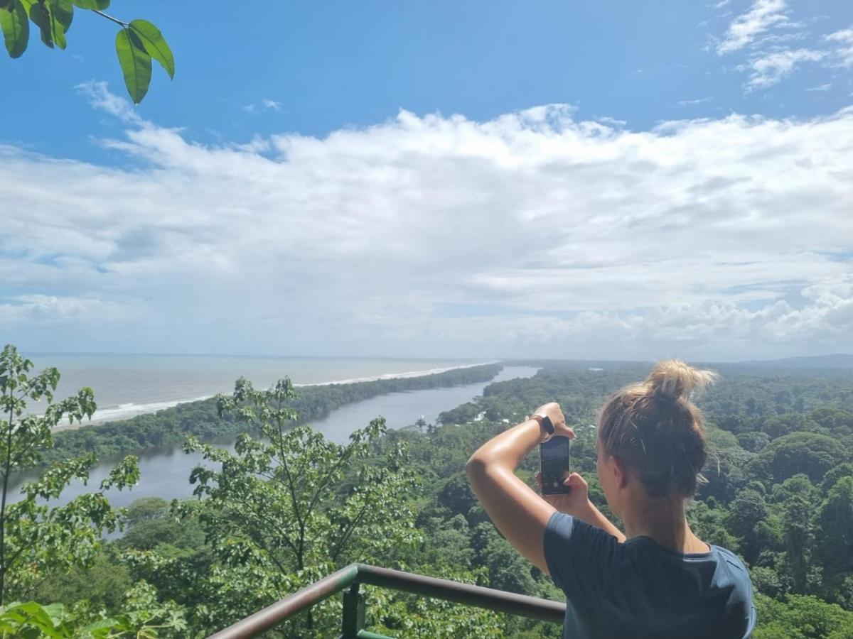 Micheck Beach House Appartement Tortuguero Buitenkant foto